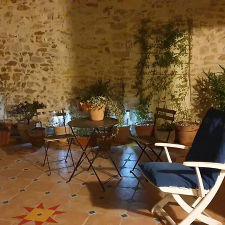 Alojamento de Acomodação e Pequeno-almoço La Maison De St Victor